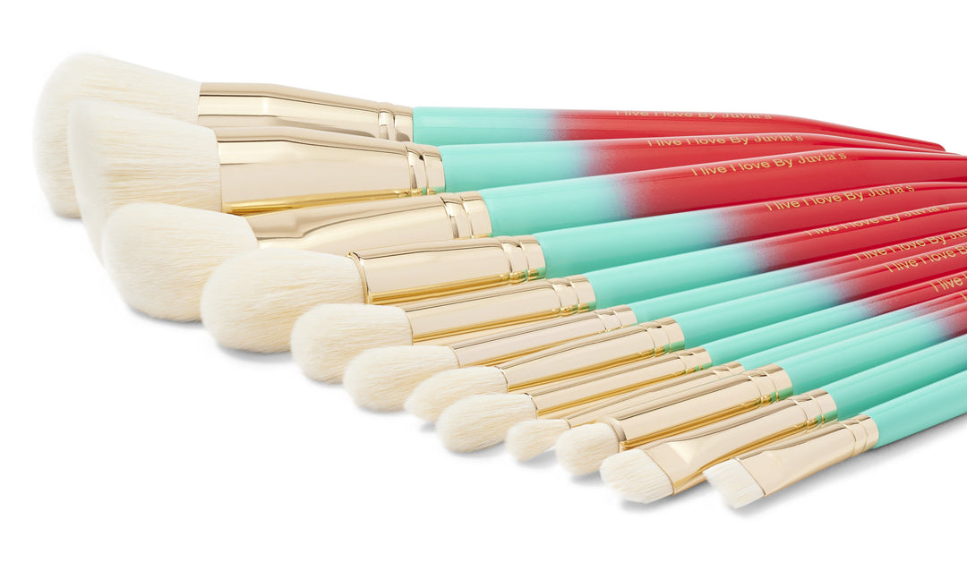 i Live, i Love Pro Brush Set thumbnail image