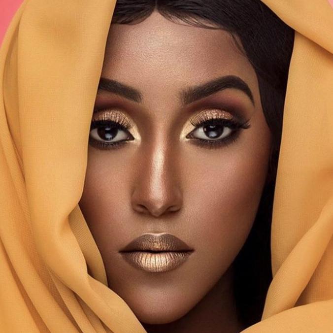 How To Create the Perfect Fall Makeup Look